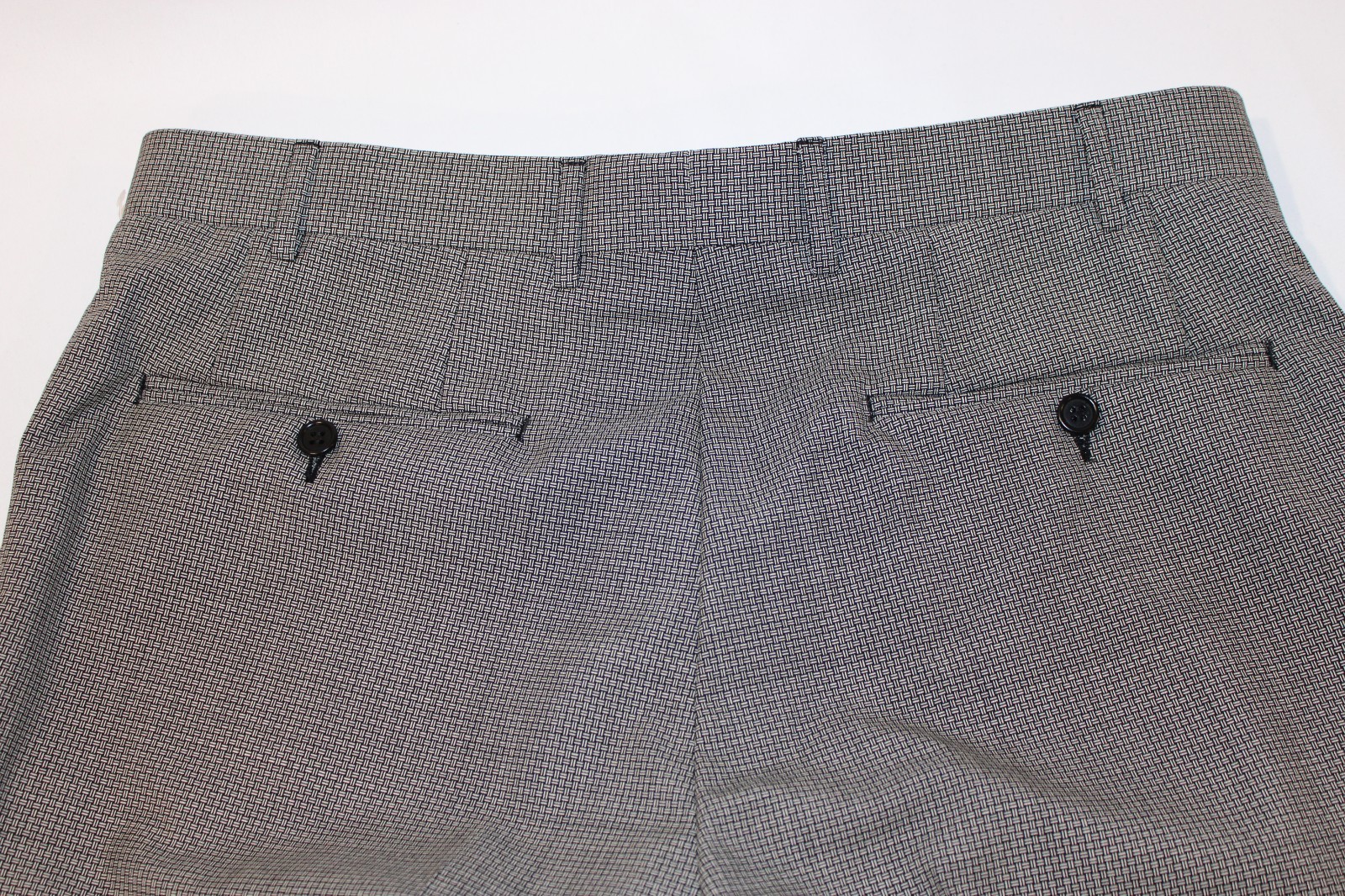 Canali Men’s Made in Italy Tweet Grey Wool Suit Size 38L/30W