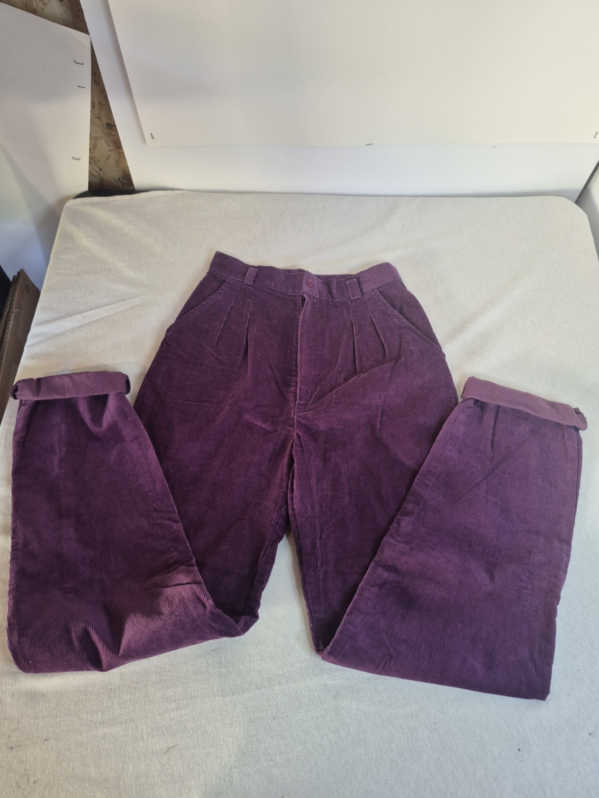 Womens No Size 24″ Waist Purple Cuffed High Waist Statement Pants Bottoms…