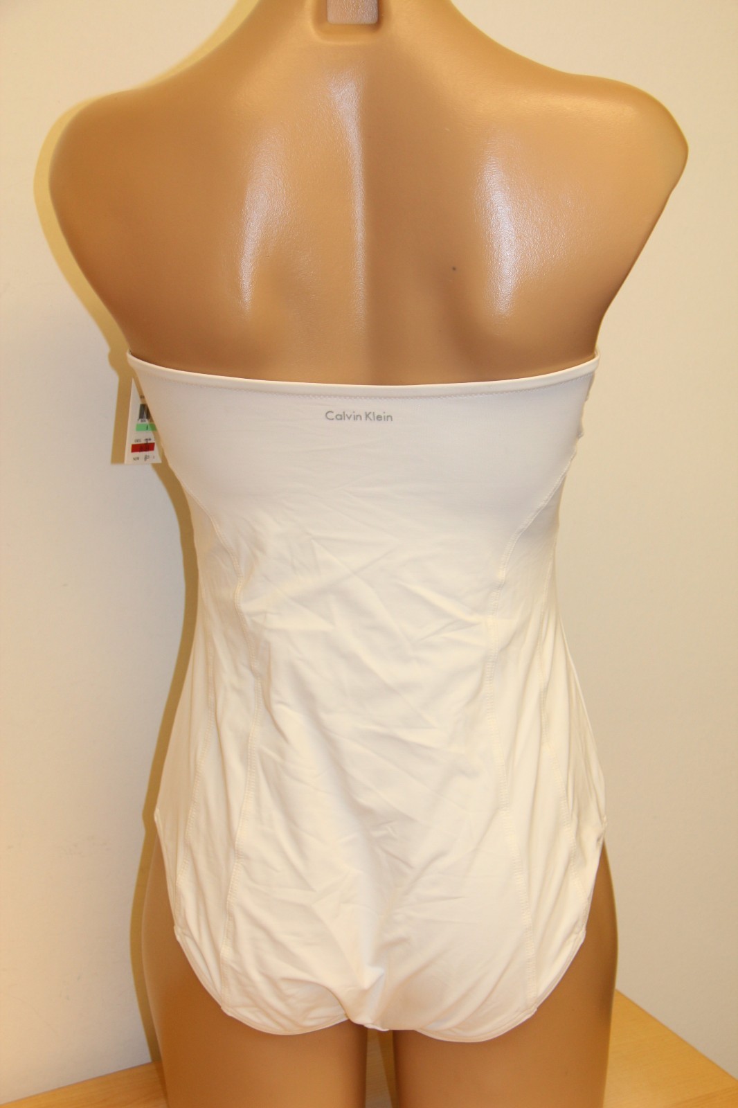 New Calvin Klein Swimsuit 1 piece White Underwire Sttrapless