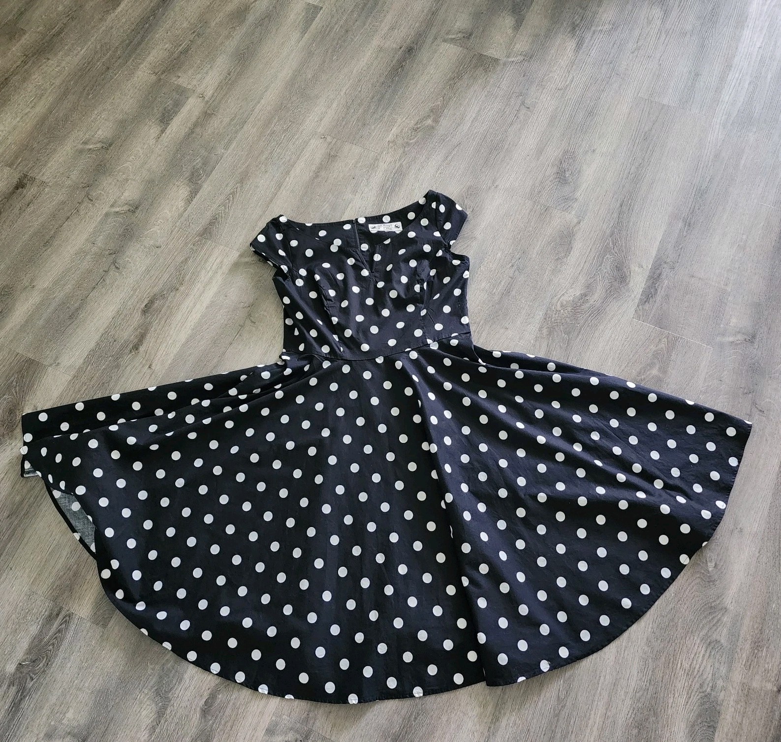 Hell Bunny Vixen XL Black White Polka Dot Fit Flare Rockabilly Swing Dress