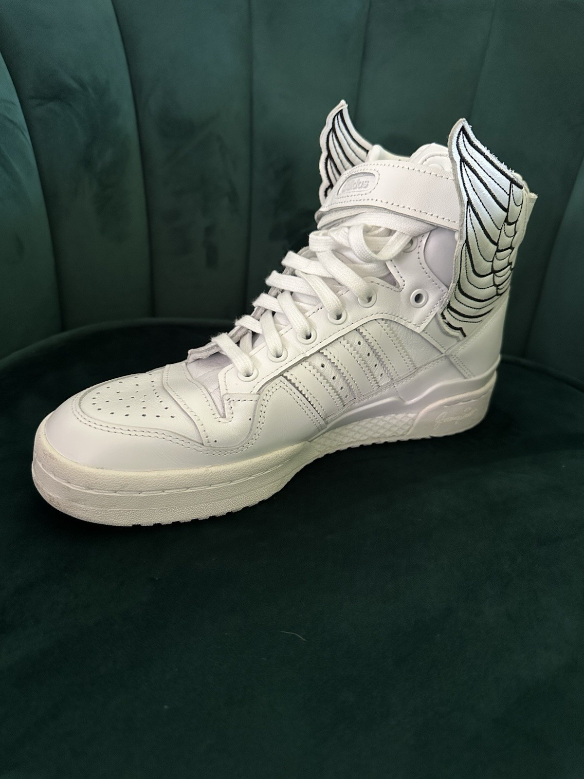 Adidas + Jeremy Scott KS Wings 4.0 White Men’s Size 9 1/2 With Box