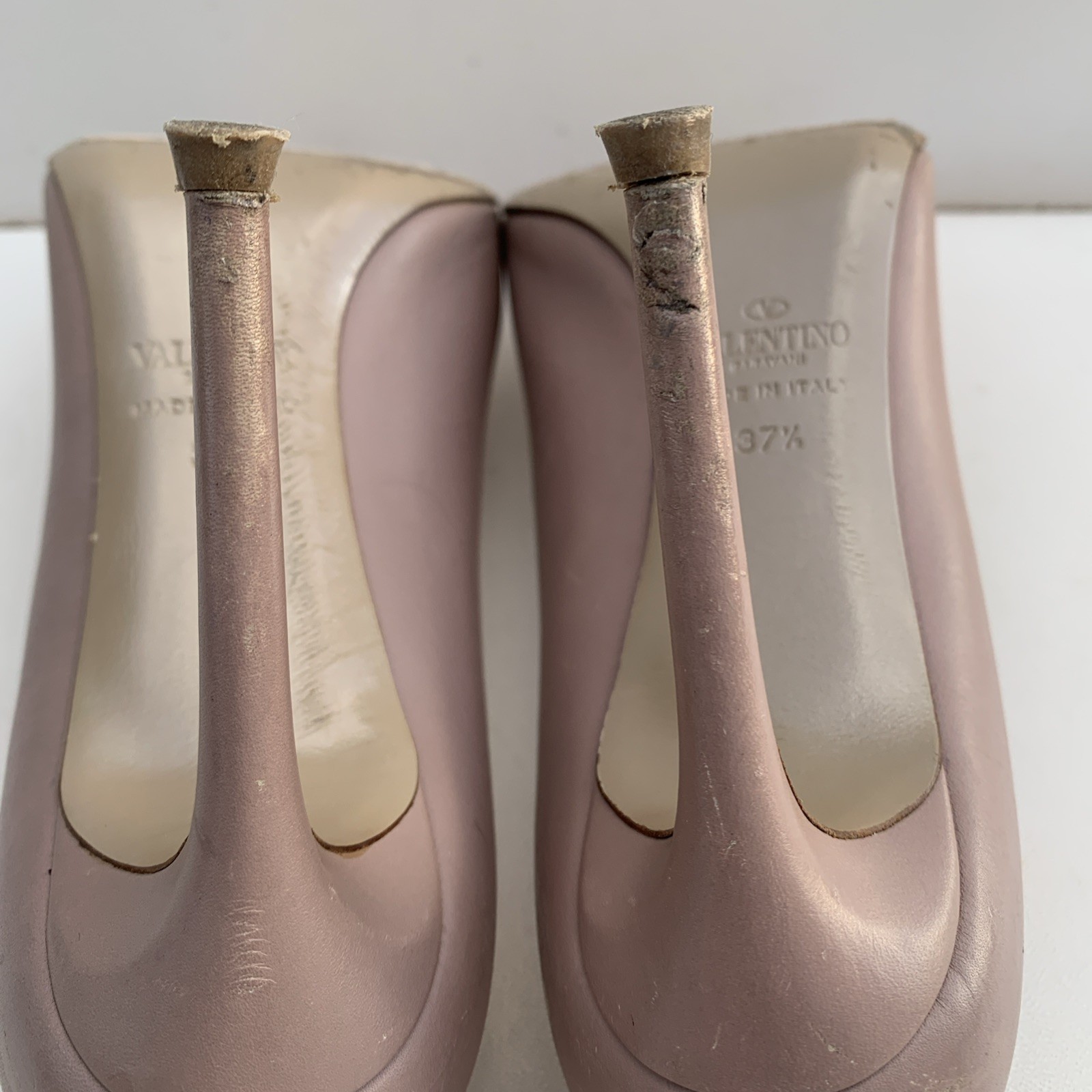 Valentino Pink Nude Heels Pumps Sz 37.5 Fits 7