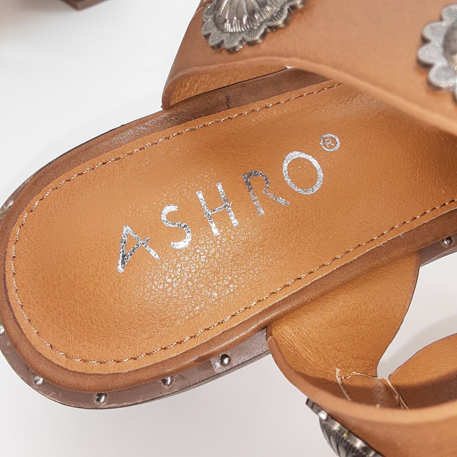ASHRO Sandal Caged Brown Leather Gladiator Strappy 7M Embellished Buckle Strap