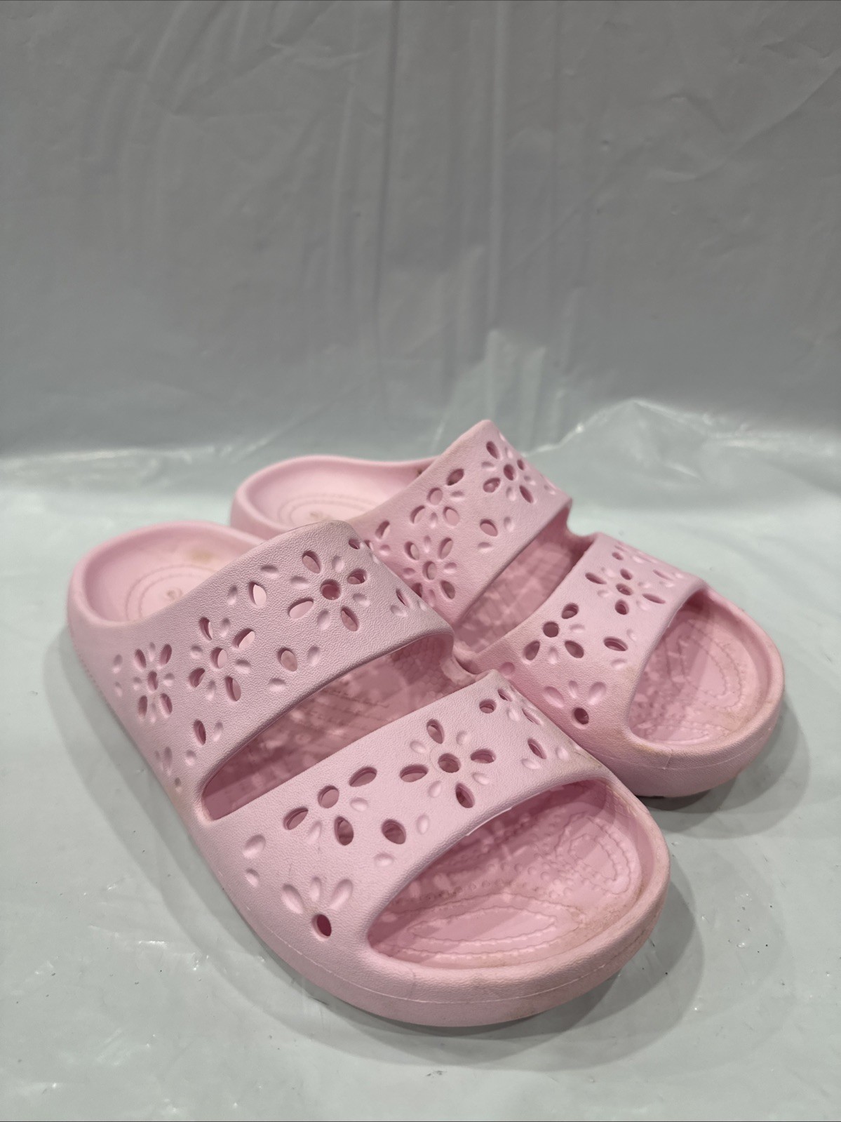 Crocs Classic Sandals Unisex W6-M4 Pink Floral Cut Out Slip On Slides EBS2655