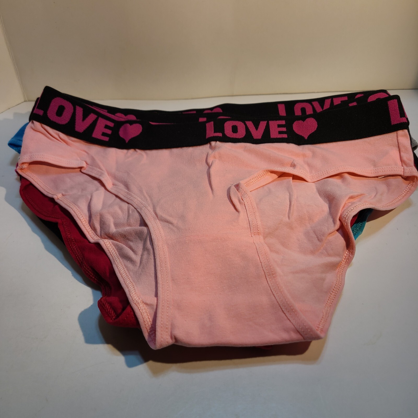 Womens Mid-Rise Cotton Briefs w/ Love Heart Waistband. Eight Pack.