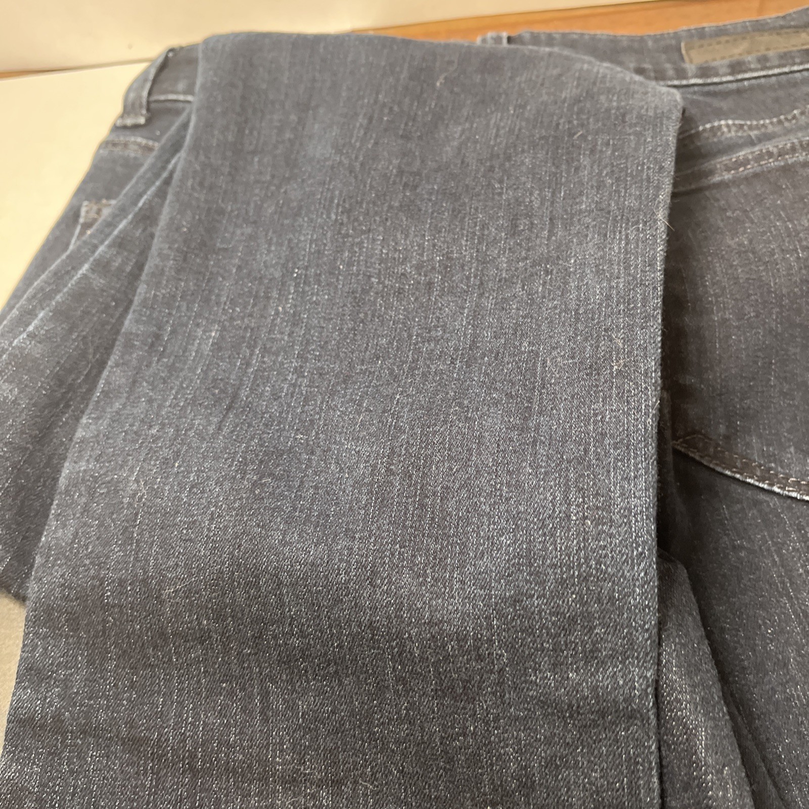 Lee Classic Fit Size 6 Medium Dark Wash No Rips Or Frays Great Condition
