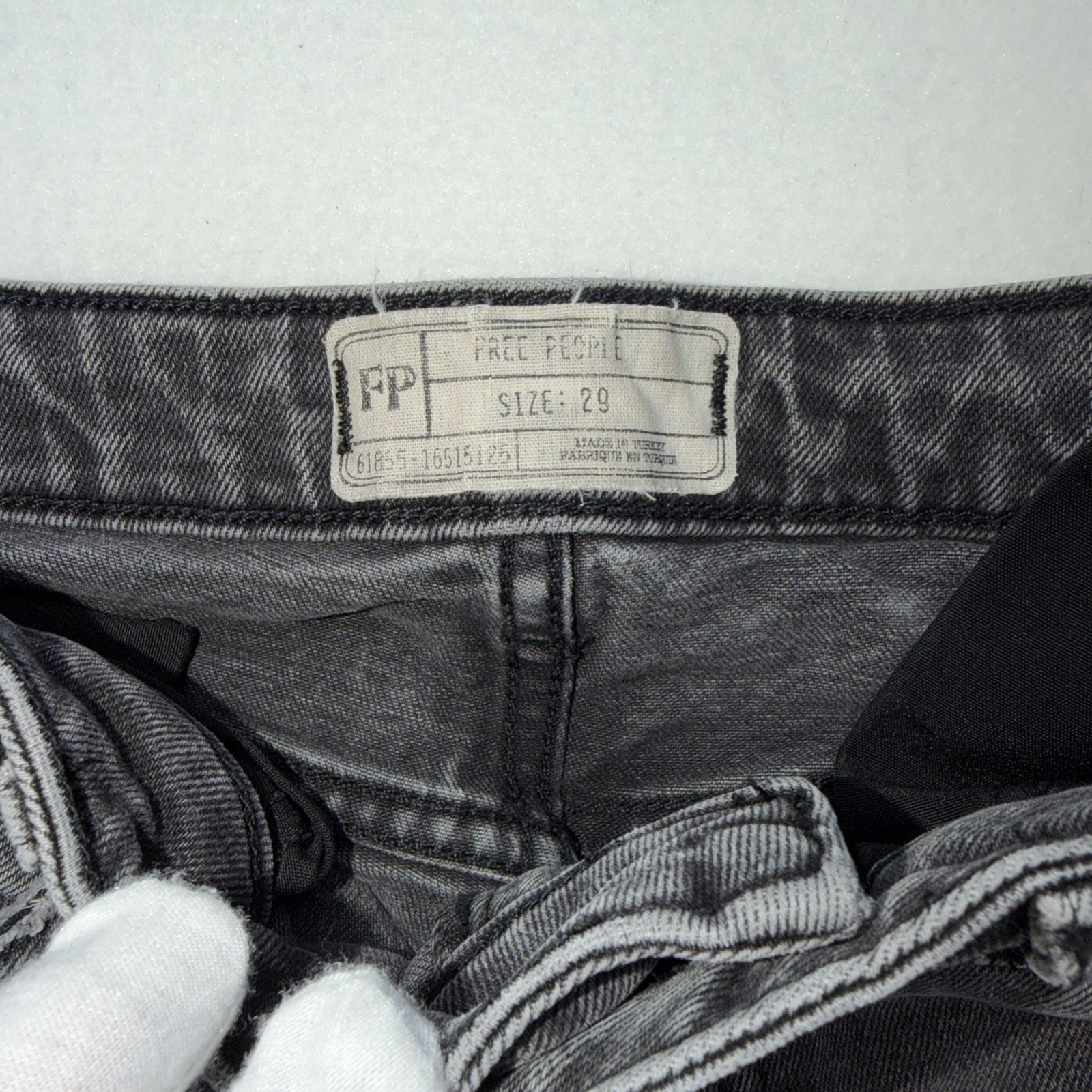 We The Free Free People Straight Jeans Gray Frayed Hem Zip Fly Size 29