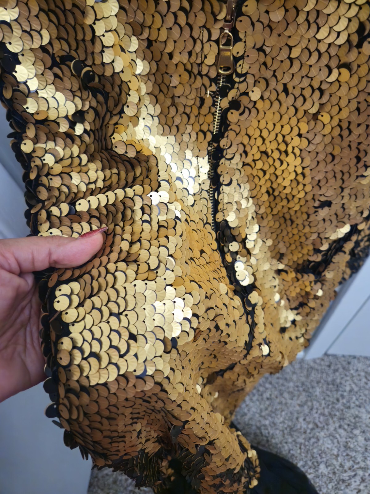 Luxury Gold Black Sequin Evening Gown Sheer Mesh Train Long Sleeve V Neck NWT EU