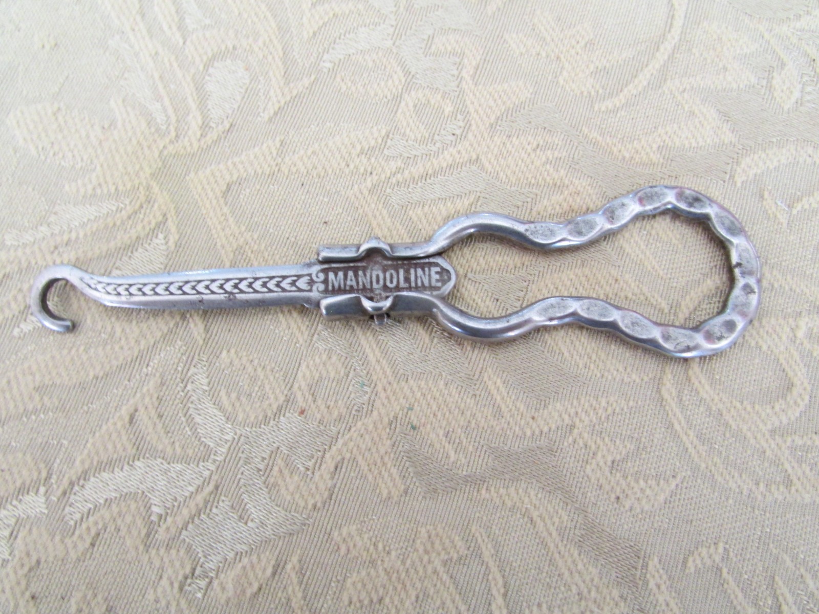 Vintage French Mandoline Depose Folding Metal Button Shoe Hook, Nice Condition