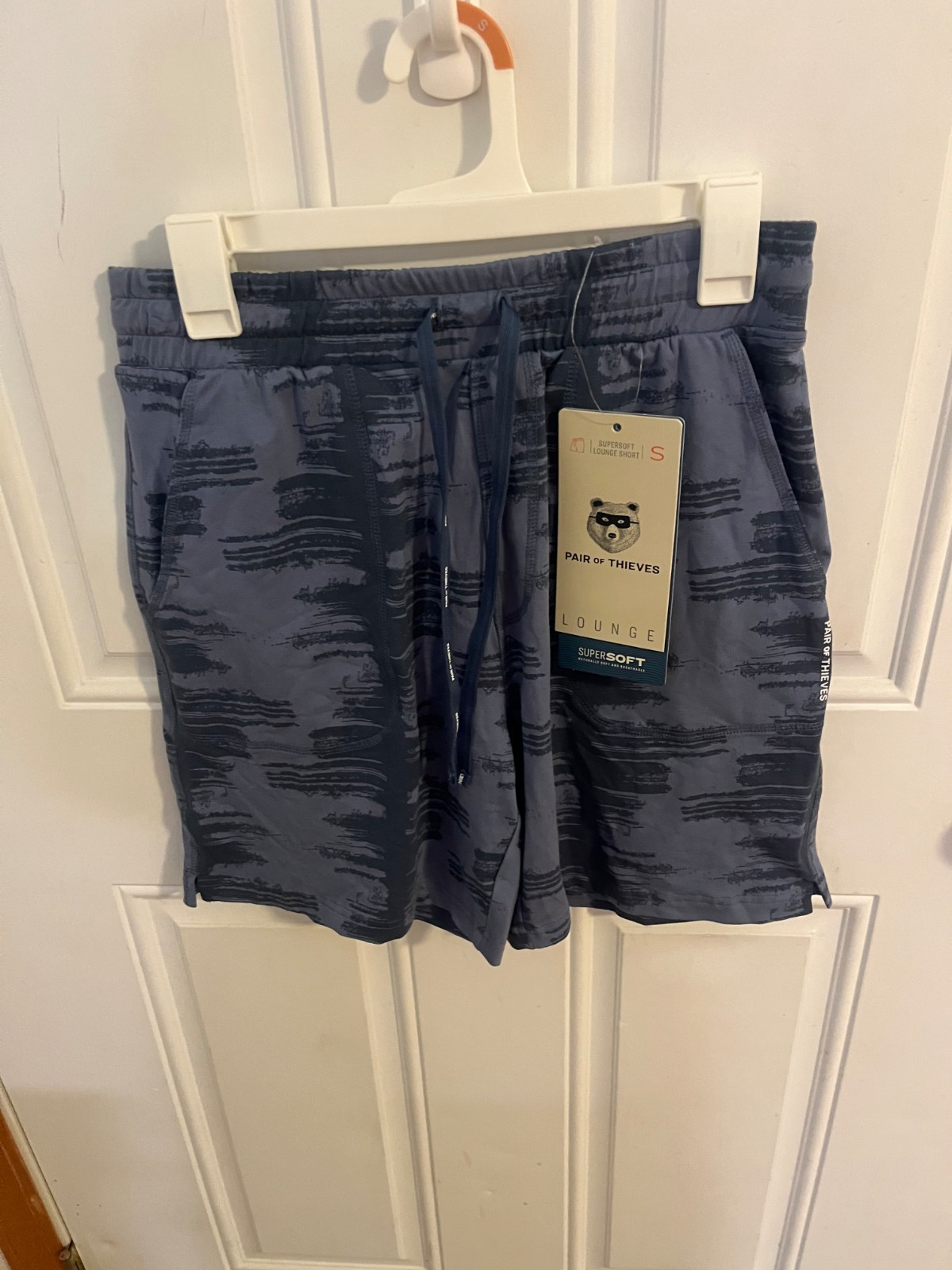 BRAND NEW MEN’S SIZE SMALL 28-30 PAIR OF THIEVES SUPERSOFT LOUNGE SHORTS