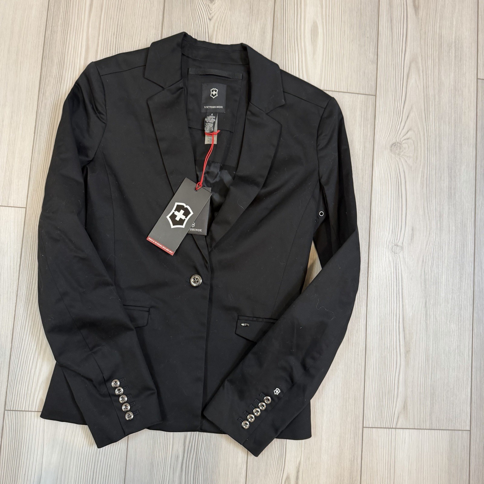NWT Victorinox Size 4 Geneva Blazer Black One Button Closure