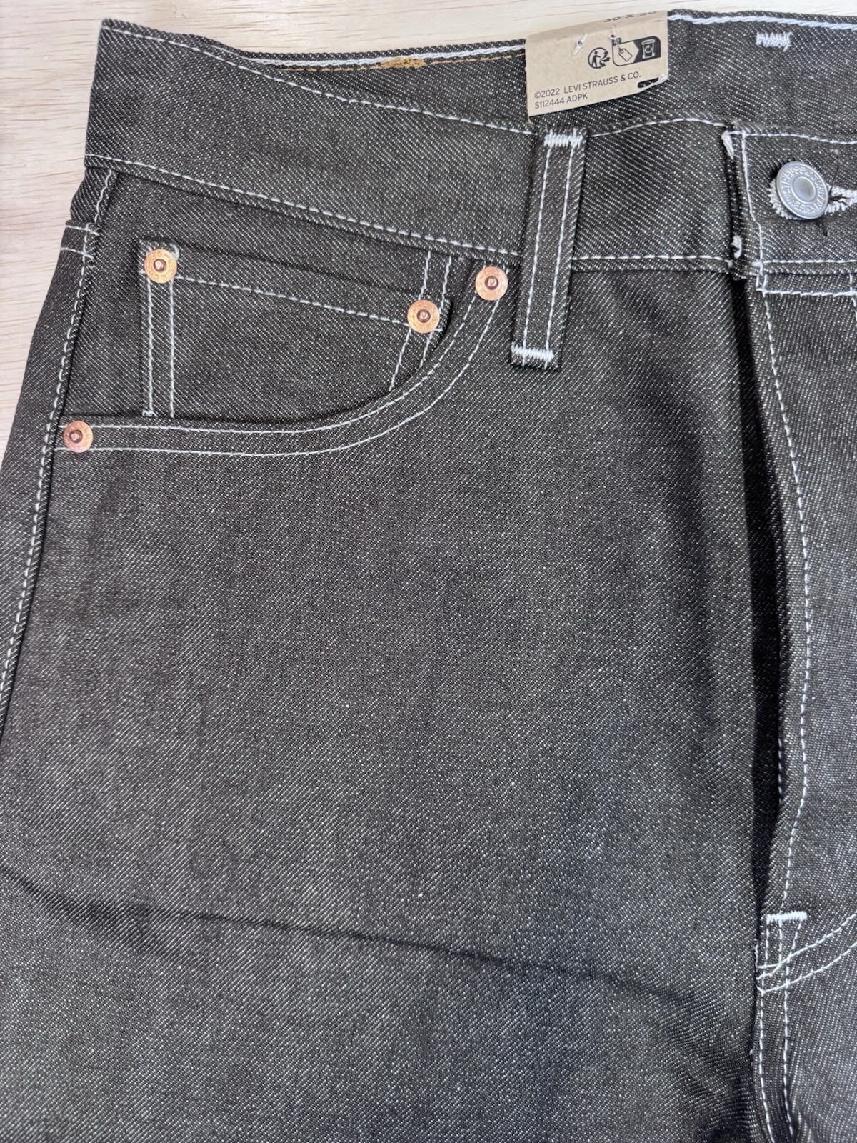 Levi’s 501 Original Shrink-to-fit Brown Button Fly Raw Denim, 30×30 NWT Men’s