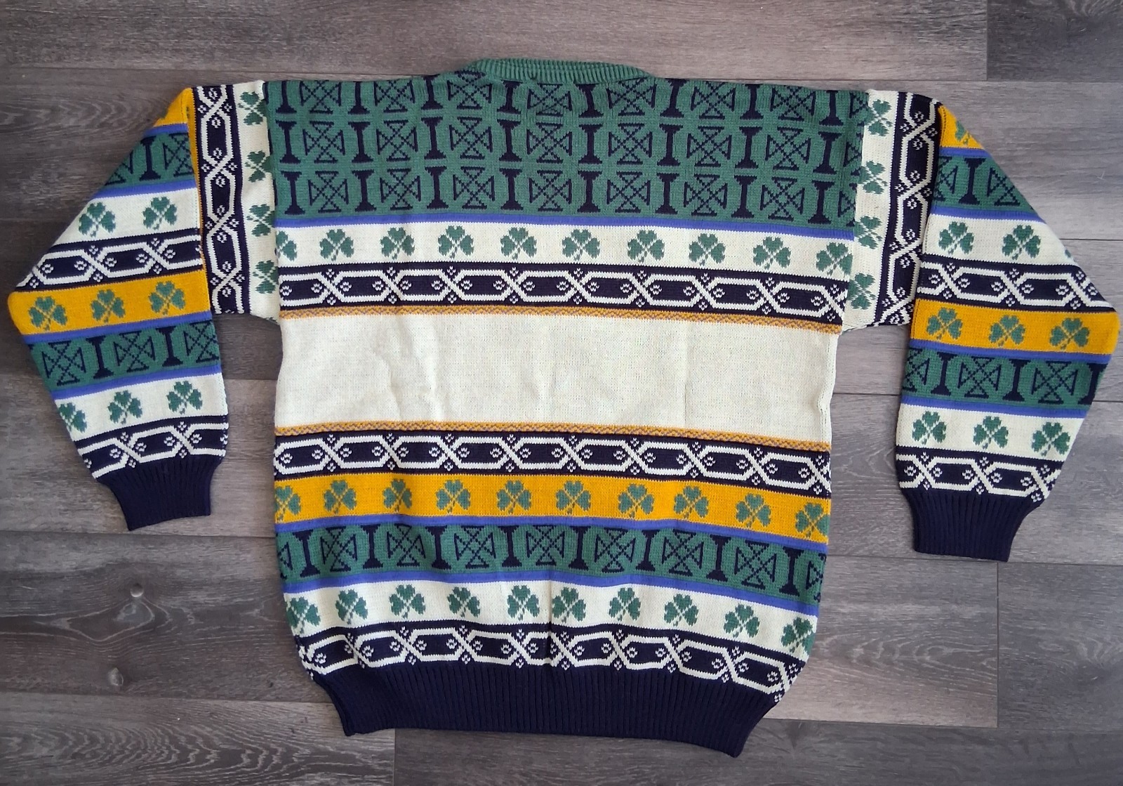 Vintage Emerald Isle Irish Shamrock Knit Sweater Size XL Made In Ireland NWOT