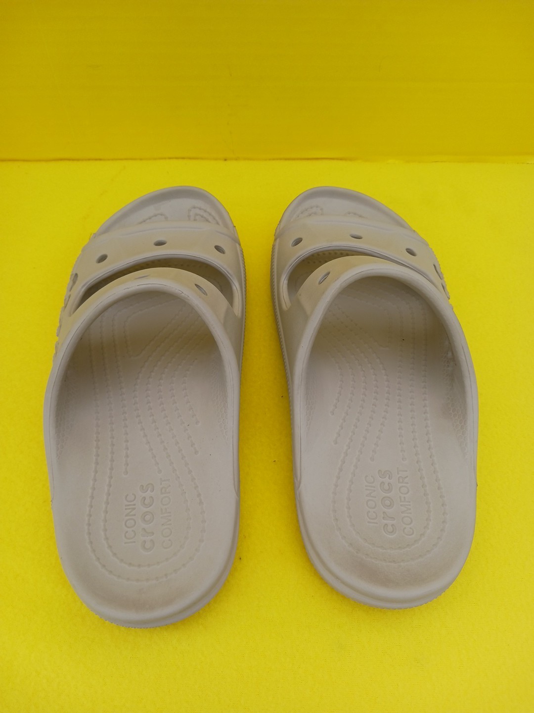 Crocs Unisex Baya Slide Sandal / Shower Shoes M6 W8 Great Condition!