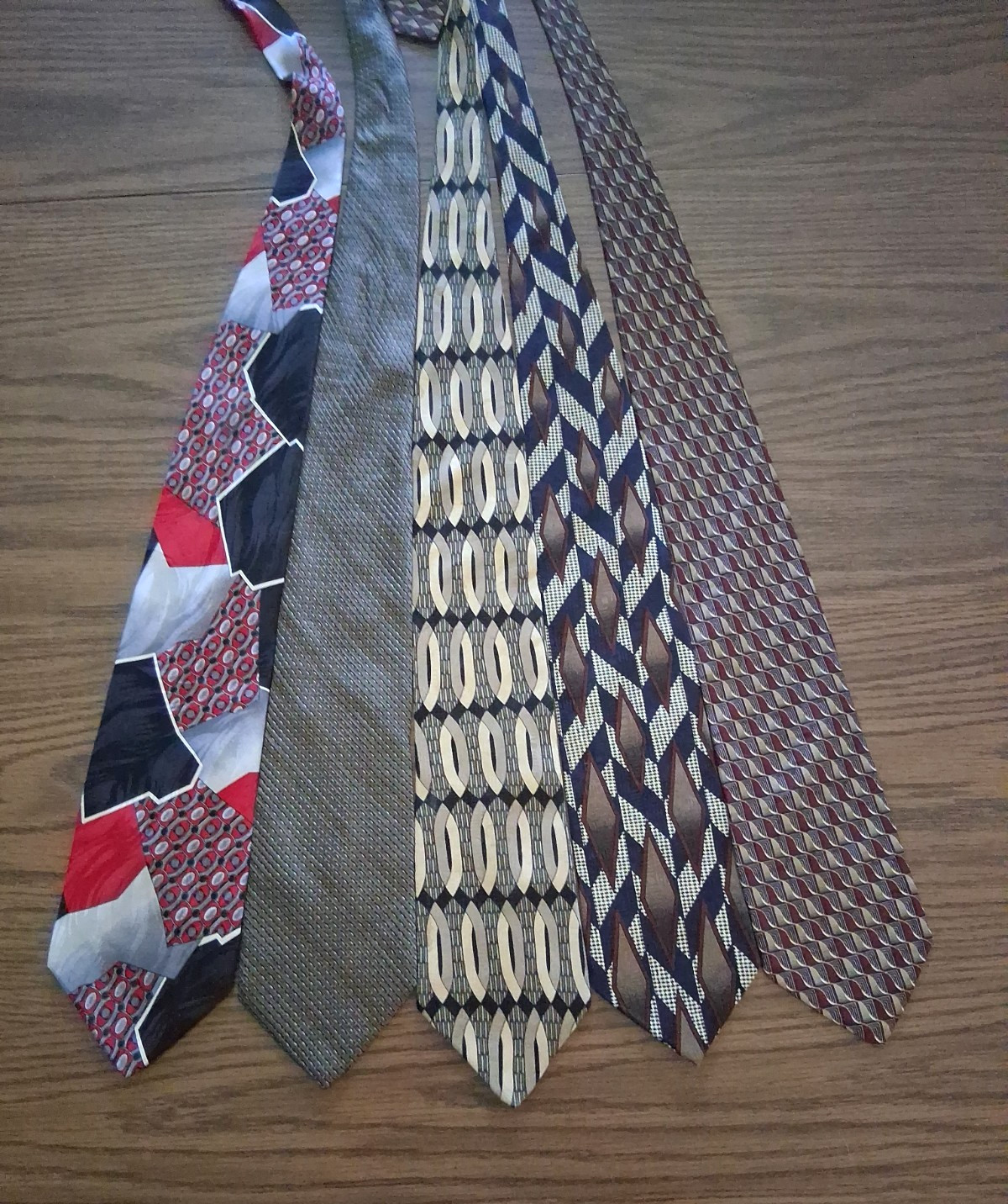 Lot of 5 Taupe Black Gray Neckties Name Brands Assorted Sizes Patterns Fabric