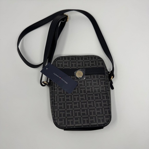 NWT Tommy Hilfiger Crossbody Monogram Logo Gray Women’s Bag 8×6.75×2.25