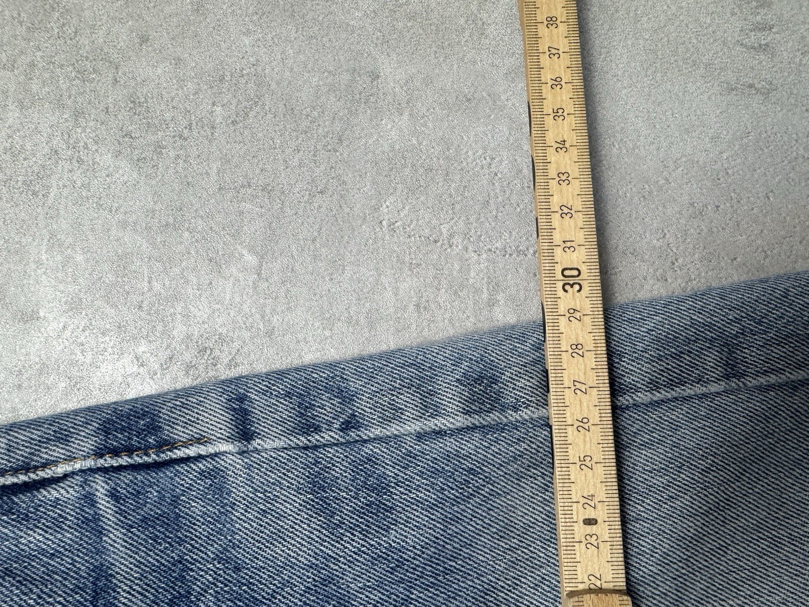 Vintage Levi’s 501 Made in USA 1997 Jeans W31 L32 Medium Wash 90s Original