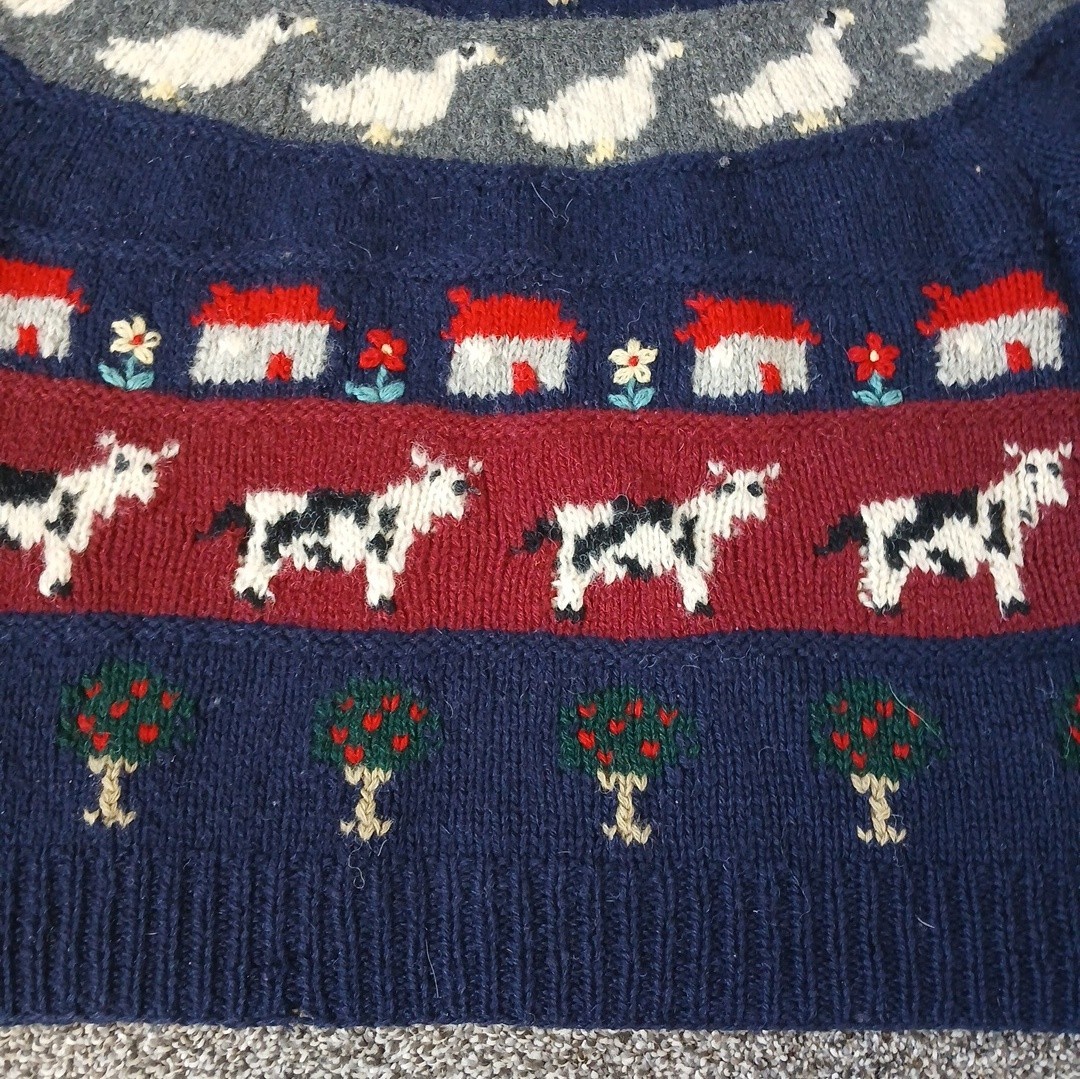 Susann D Knitted By Hand 100% Wool Shetland Farm Animal Sweater Medium