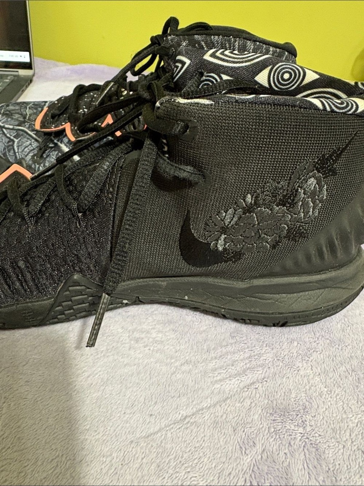 Nike Kybrid S2 What The CQ9323-001 Black Atomic Pink -Kyrie Irving – size 8.5