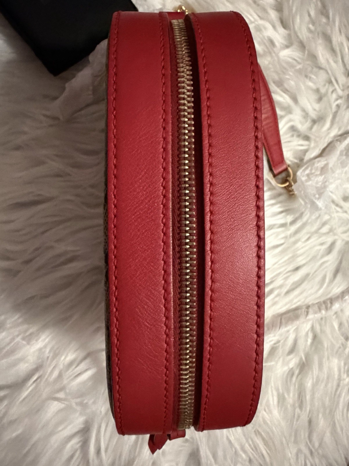 Gucci Beige GG Supreme Blooms Crossbody Chain Strap