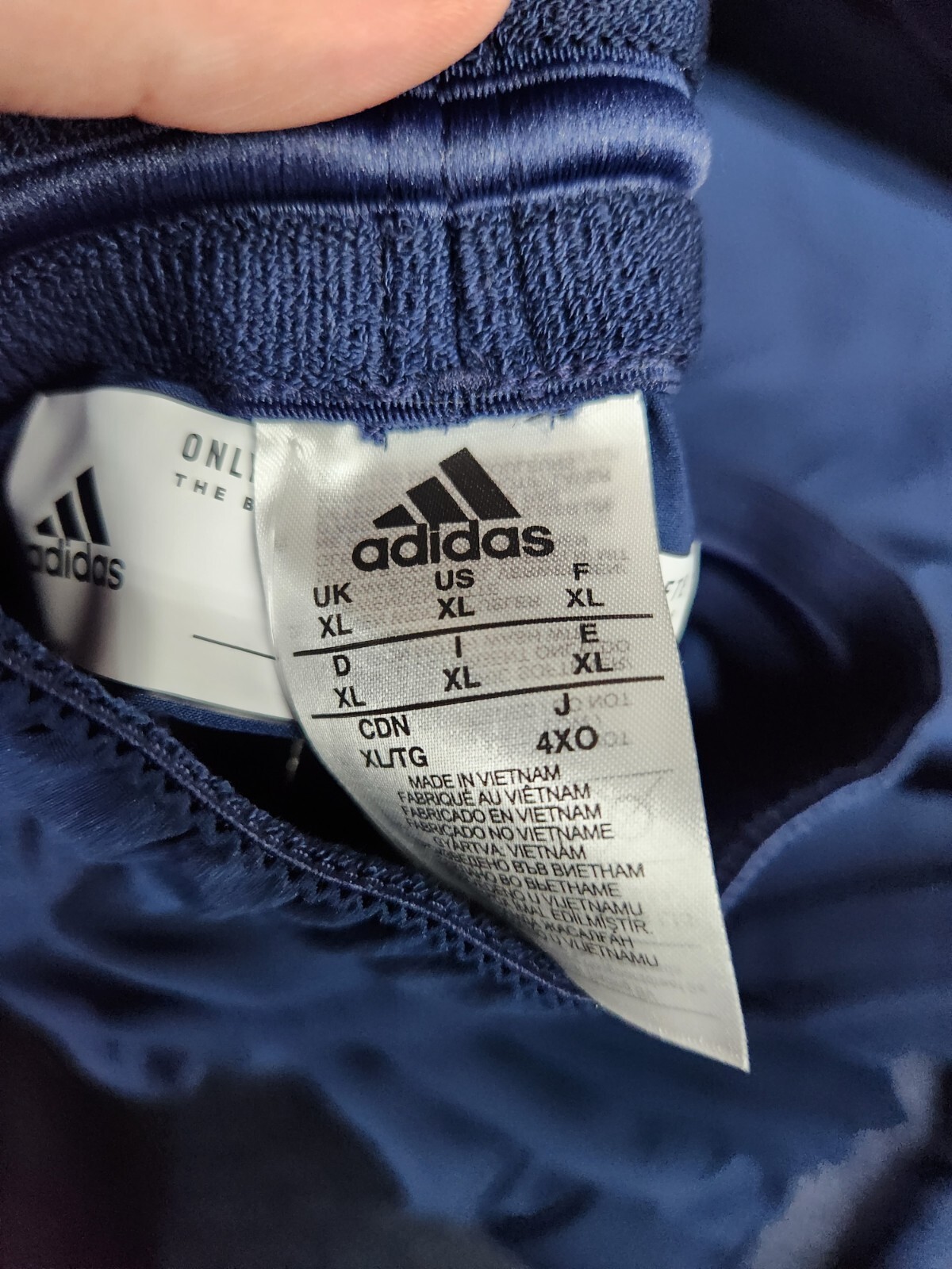 Adidas Game Mode Knit Shorts Men’s SIZE XL. Has 2 front pockets. New with tags