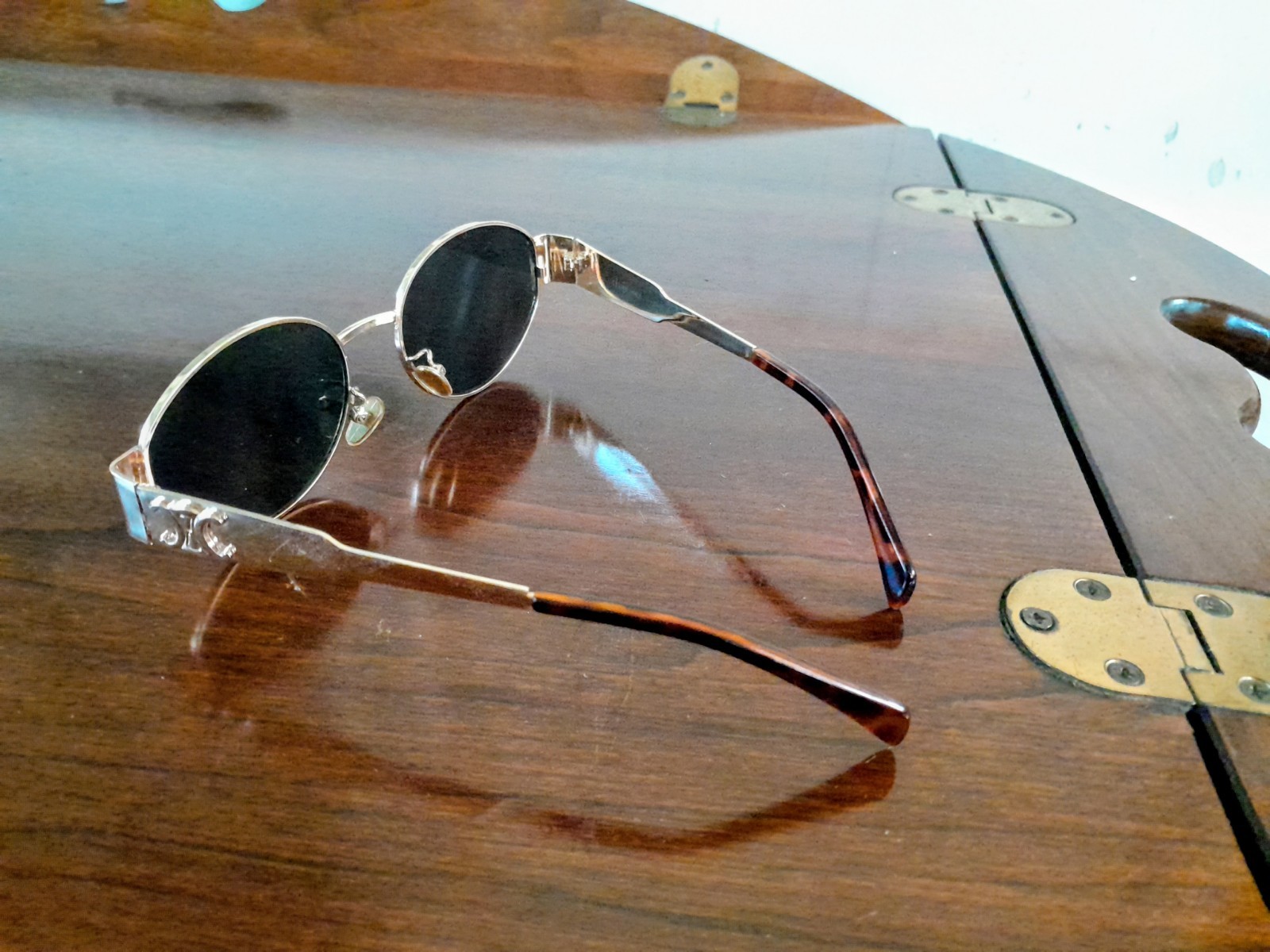 Celine Triomphe Metal 01 Sunglasses Pristine Gold CL40235U 4S235 Green Lens MINT