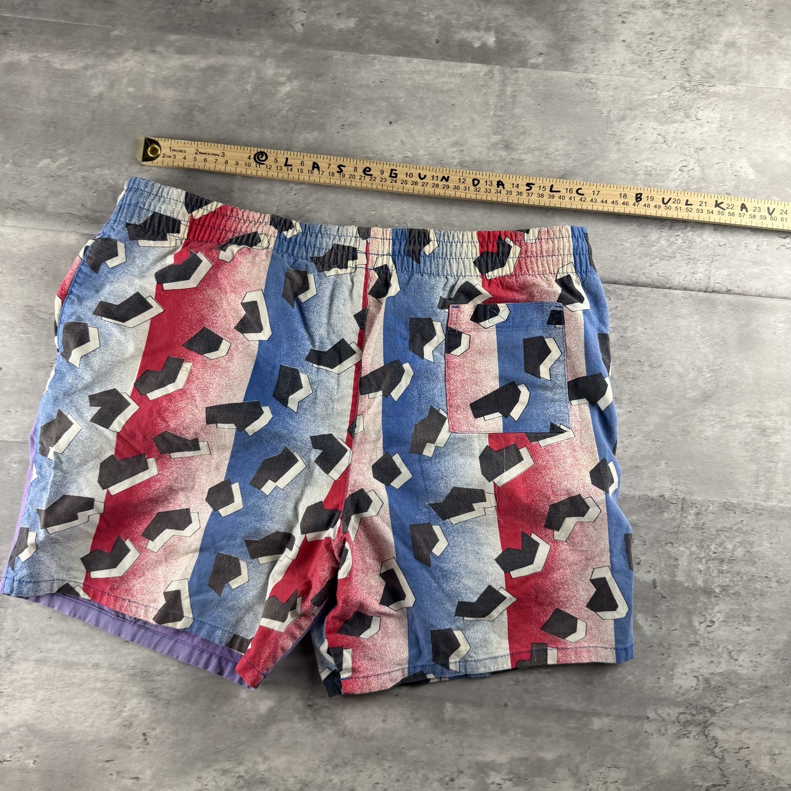 US Vintage Men’s Multi Color Geometric Swim Trunks Board Shorts Size L/36-38