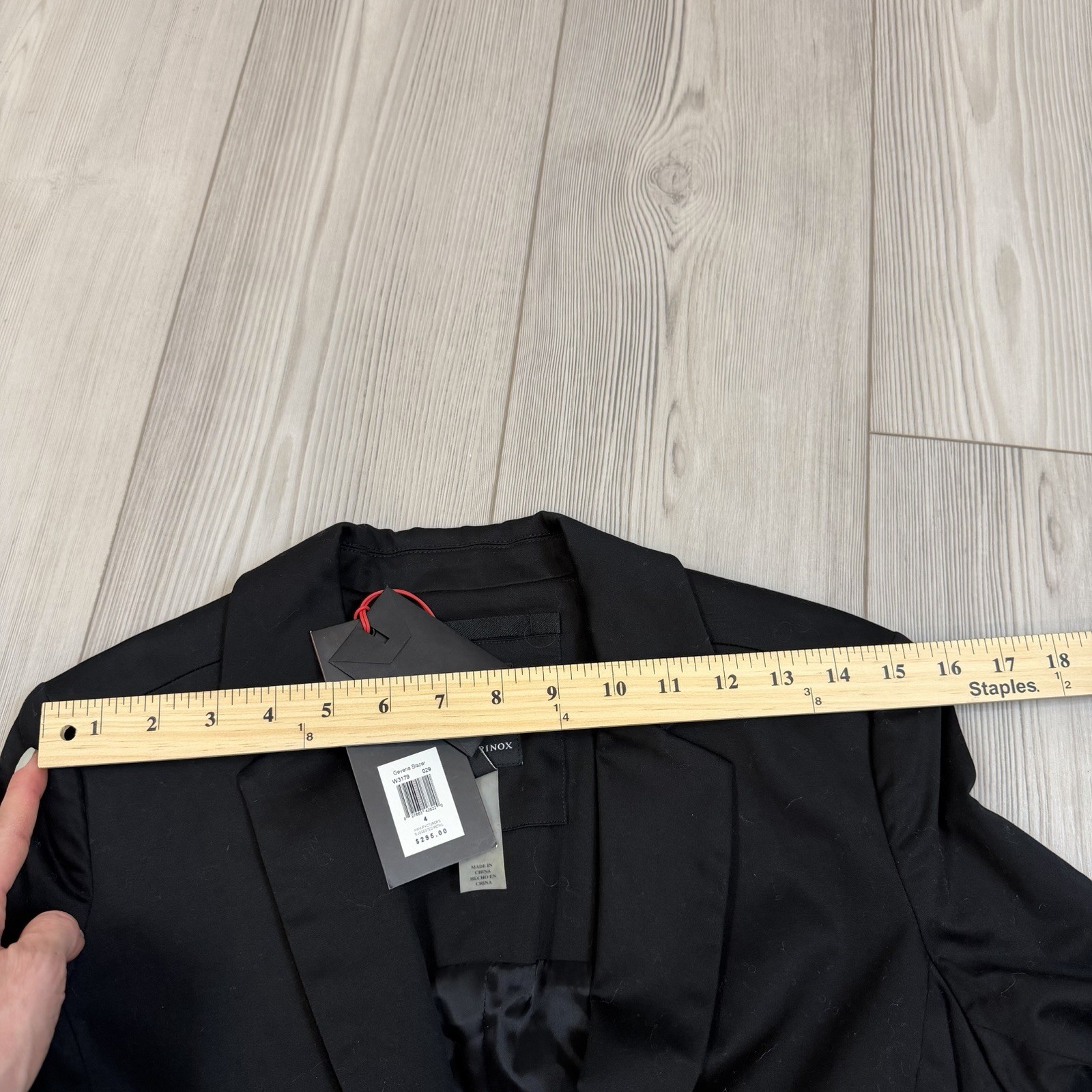 NWT Victorinox Size 4 Geneva Blazer Black One Button Closure