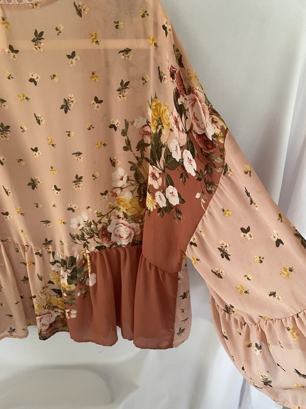 Pink Floral Sheer Open Front Kimono 3/4 Bell Sleeve Lace M