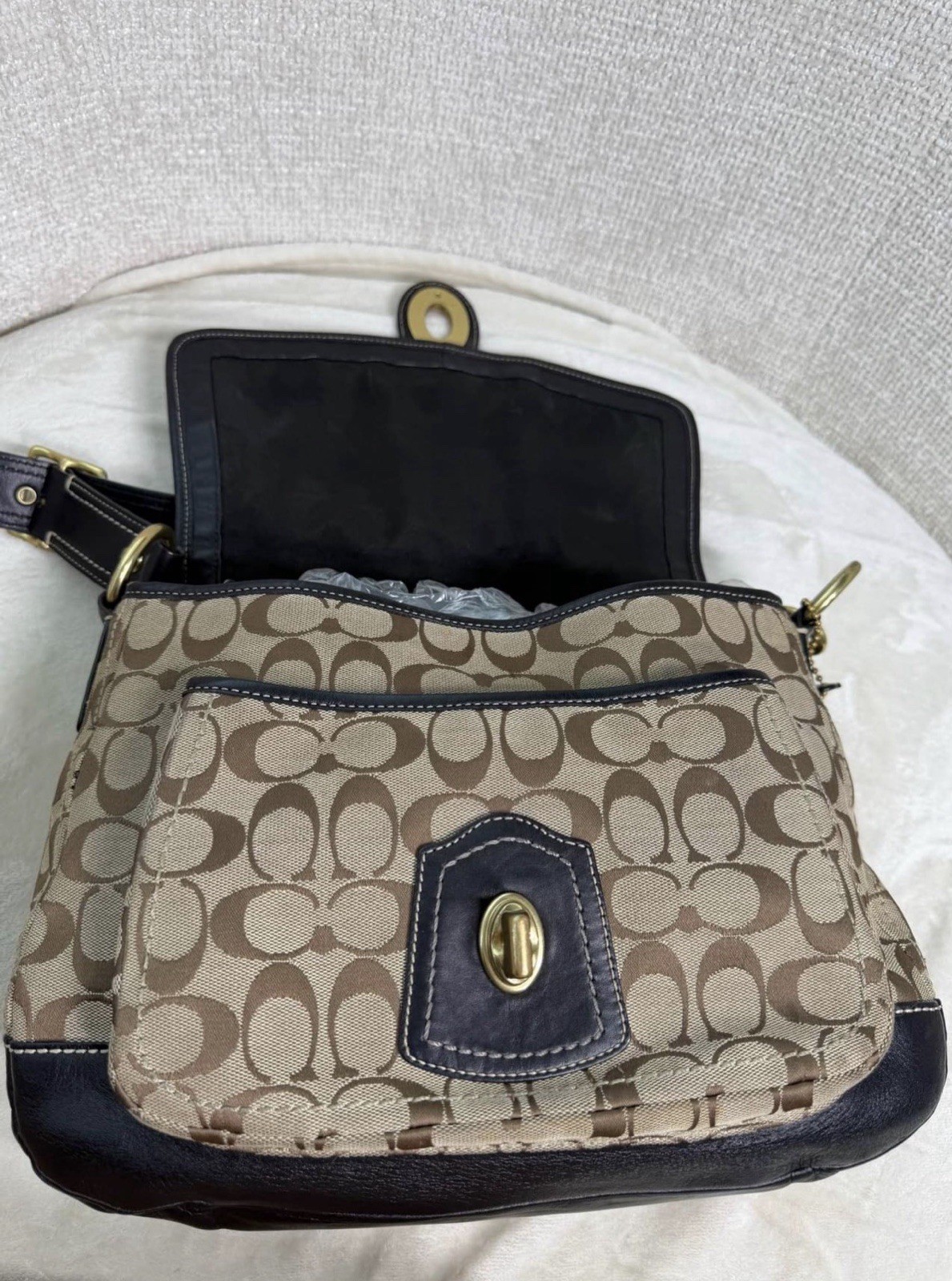 Coach Signature large Shoulder Bag Beige/Brown/Black Turn Lock Zip Detach Strap