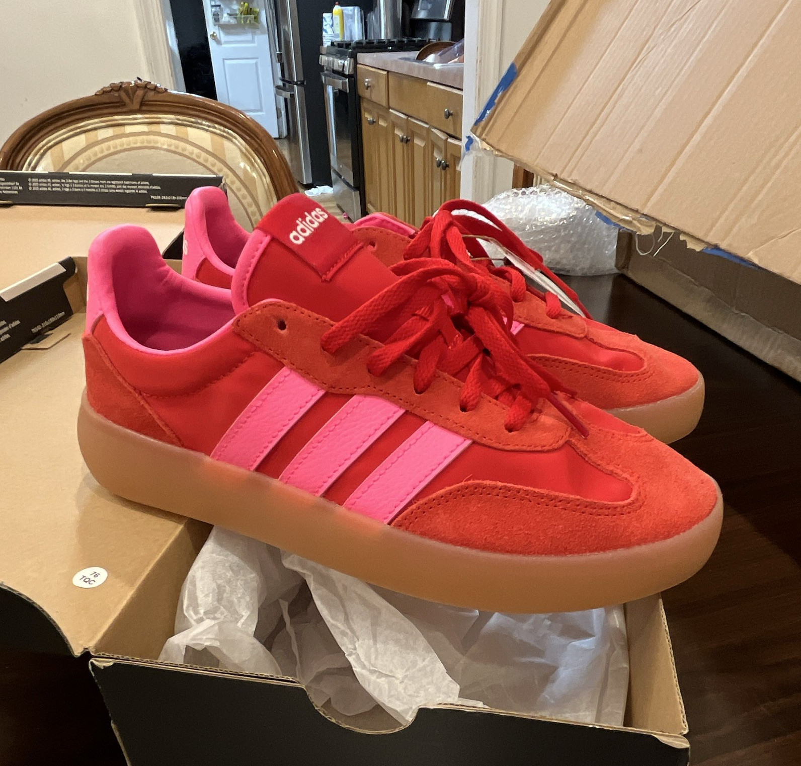 adidas us size 6 Barreda Decode J Low Top Lace Up Sneakers Red/Pink JR0759