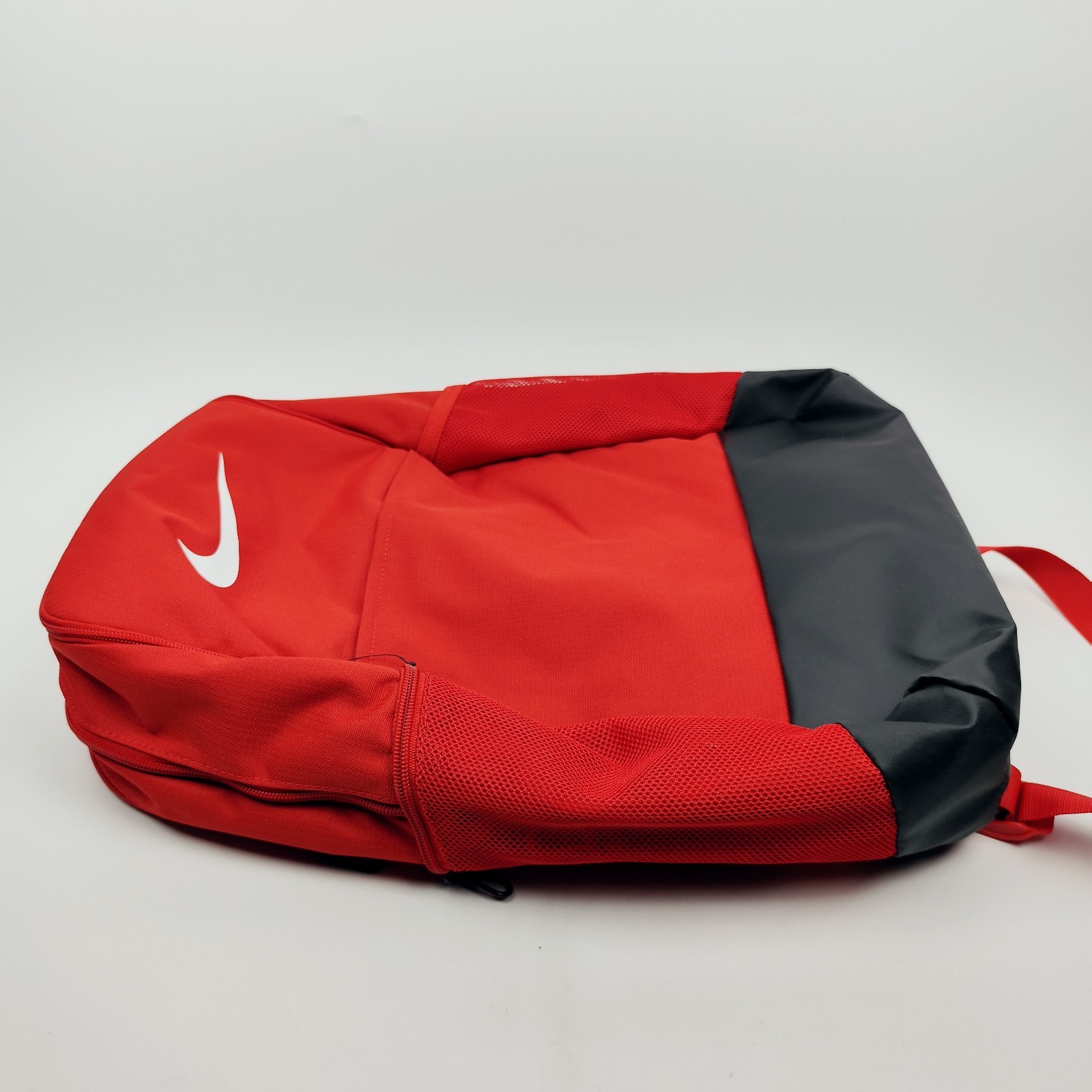 Nike Brasilia 9.5 Training Backpack (Medium, 24L) – Red (Used)