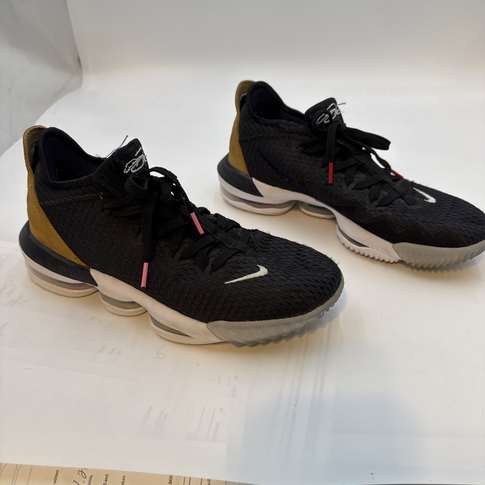 Nike LeBron James 16 Low ‘Soundtrack’ Sneakers Black C12668-001 MENS SIZE 9.5