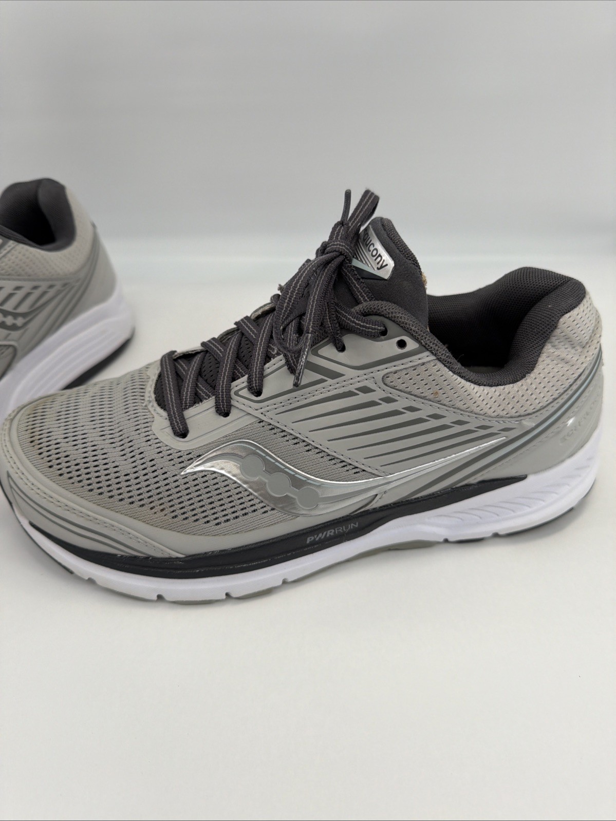 Saucony Echelon 8 Gray Womens PWRRUN Sneakers Womens Size 9.5w US