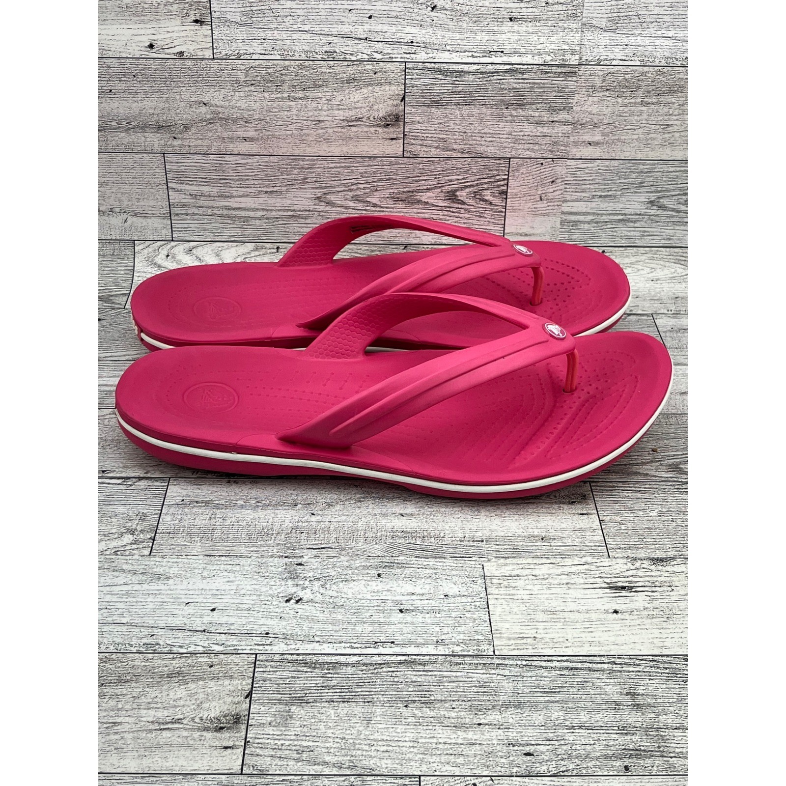 Crocs Kadee II Flip Flops Women’s Pink Size 7/8 Comfortable Beach Sandals