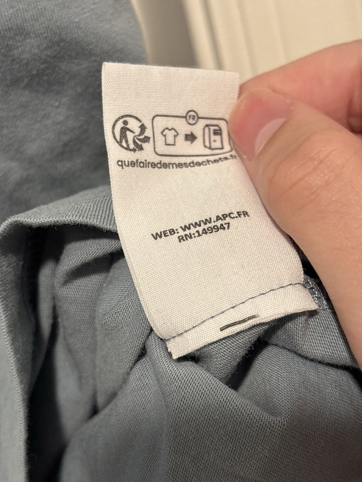 A.P.C. VPC Logo Cotton T-Shirt in Blue Large Made In Türkiye
