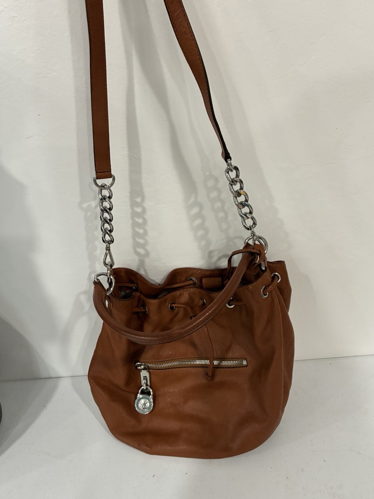 Brown Solid Women’s Bucket Drawstring Shoulder Bag, Silver Chain, Pockets