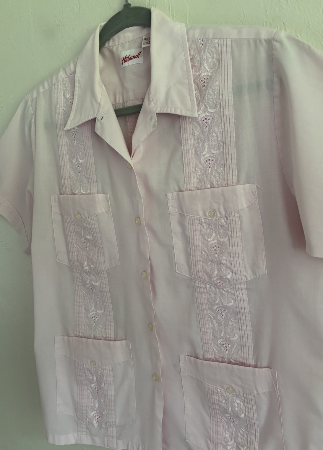Vintage ’80s Haband! Pink Guayabera Embroidered Mexican Button-Up Shirt Size M