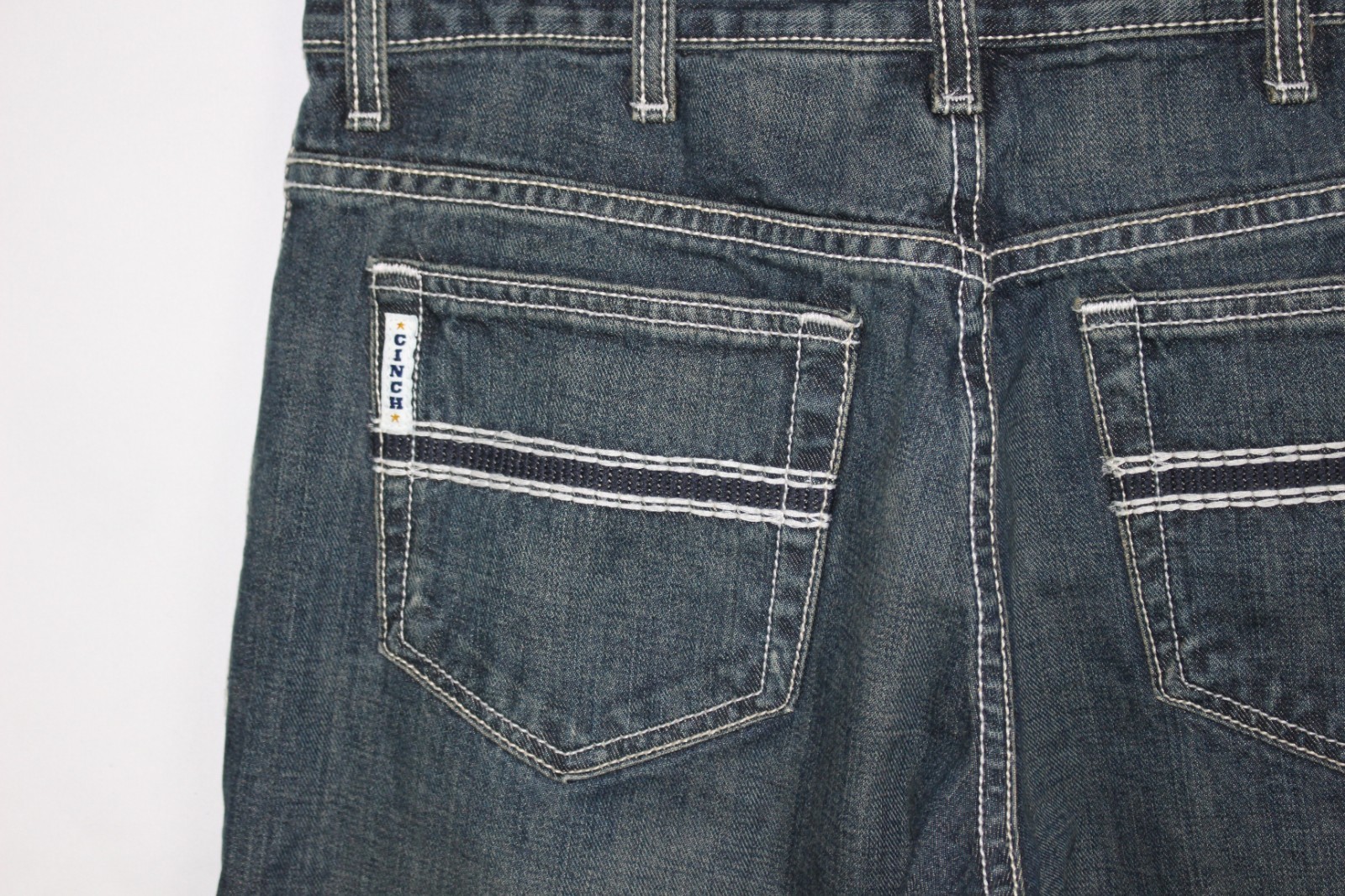 Cinch Jeans Men’s White Label Relaxed Straight Leg Dark Blue Wash MB92834019