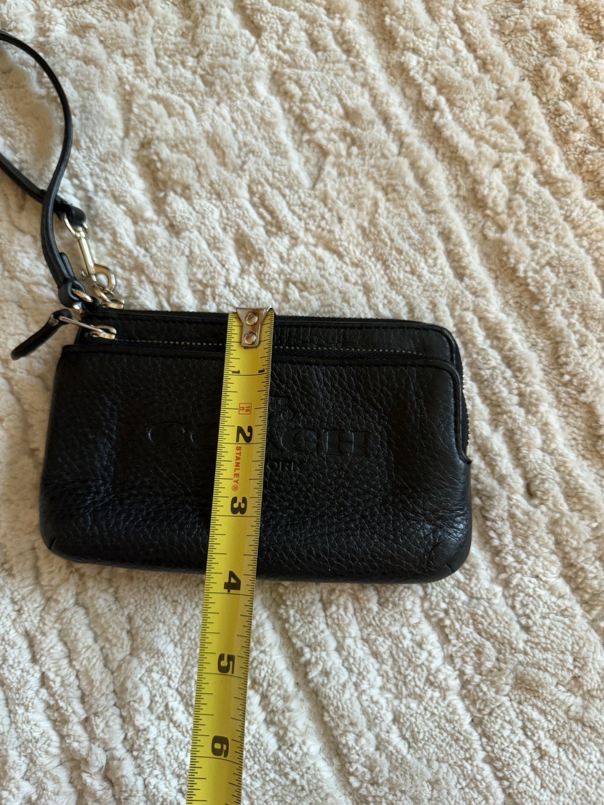 Coach Black Women’s Wristlet Wallet Zip Top Logo Wrist Strap Credit Card