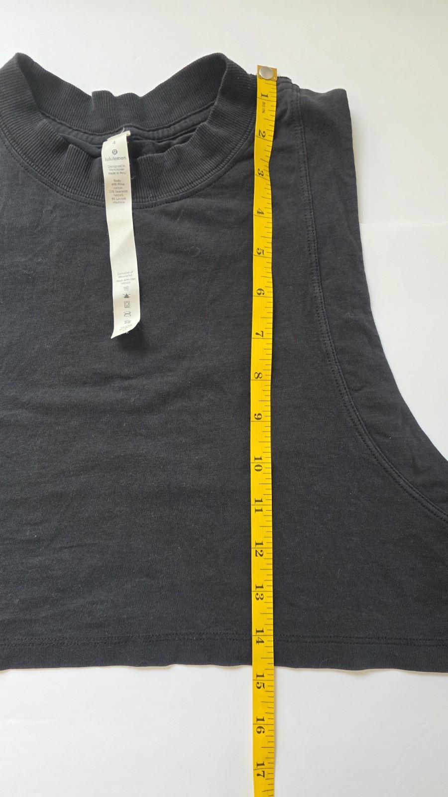 ​Lululemon Women’s Black Mock Neck Crop Tank Top Muscle Tee Athletic Yoga Size 4
