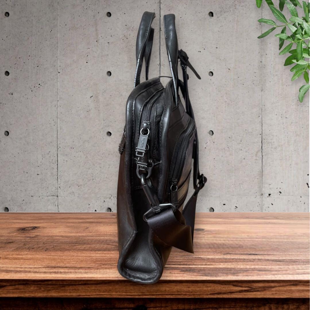 TUMI 96101DH Leather 2 Way Briefcase Business Bag Black Discontinued Authentic