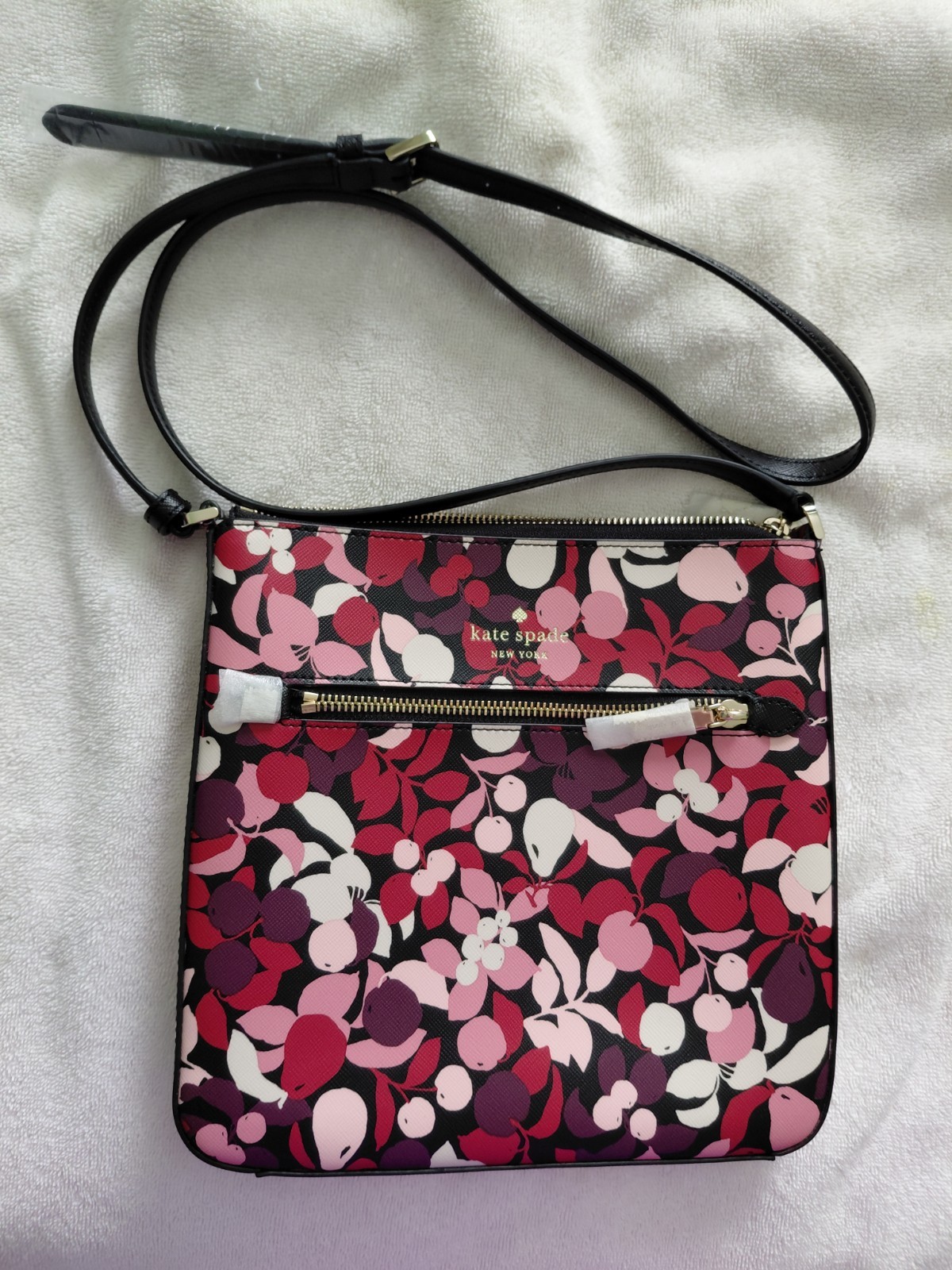 Kate Spade Sadie North South Fruit Foliage Crossbody Purse New Without Tags