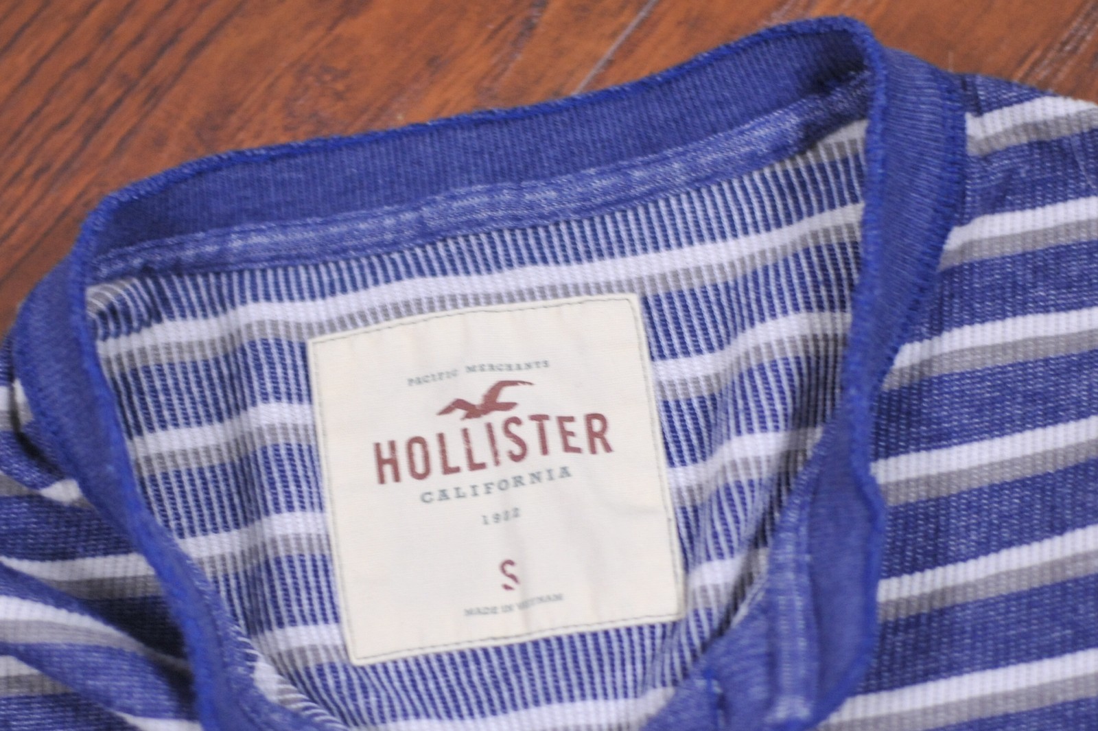 Vtg Hollister Striped Henley Long Sleeve Shirt Blue Y2K White Men’s Small S