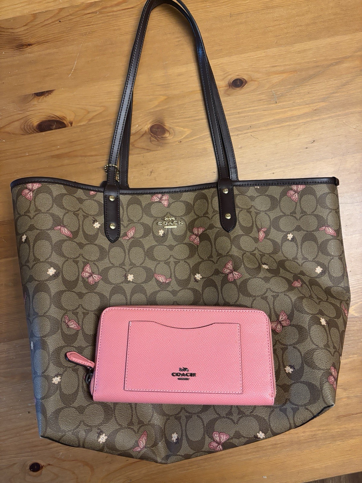 Coach City Tote WITH wallet