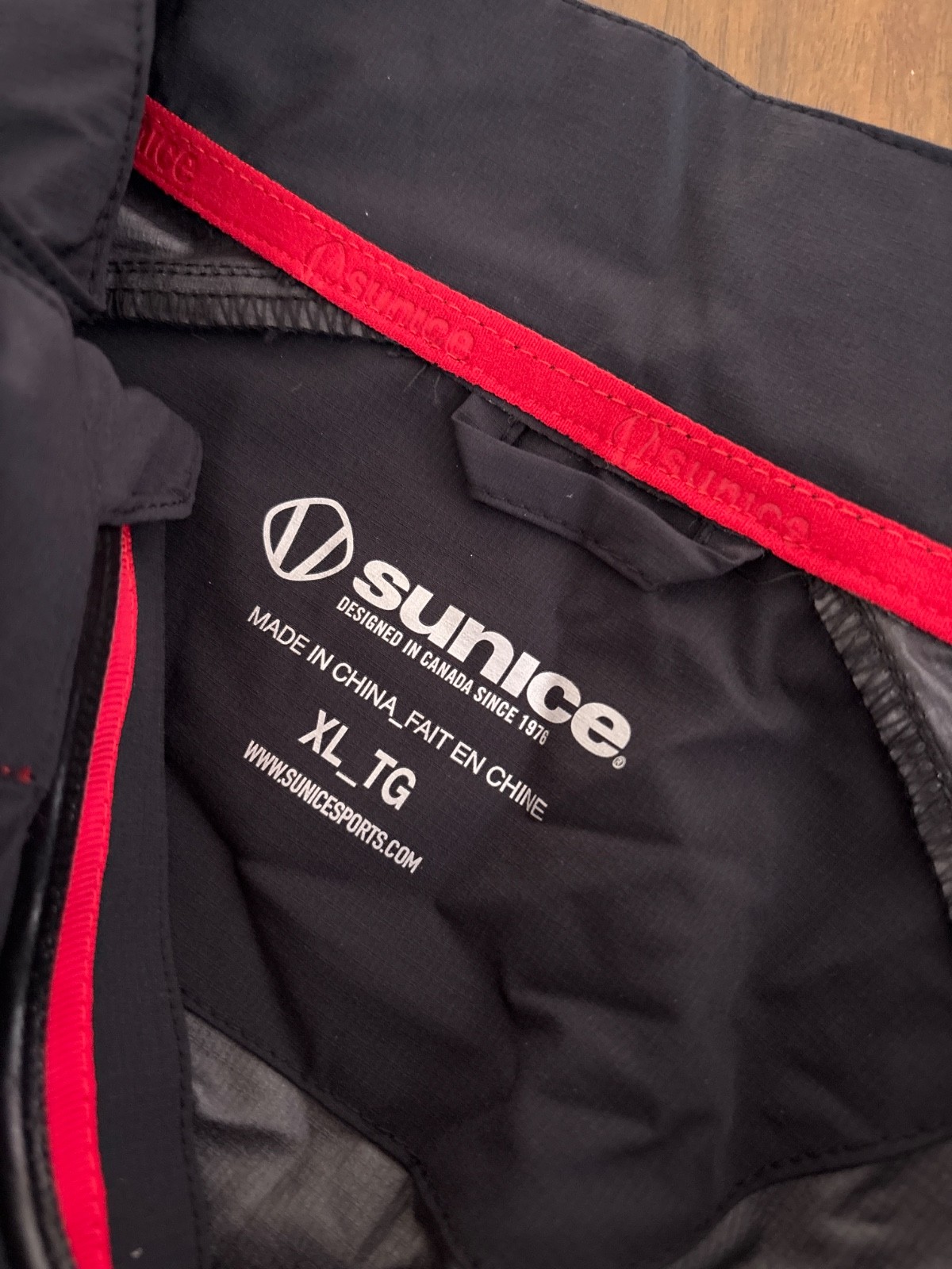NWT MEN’S SUNICE LIGHTWEIGHT WIND JACKET, SIZE: XL, COLOR: BLACK/CHARCOAL(M3.11)