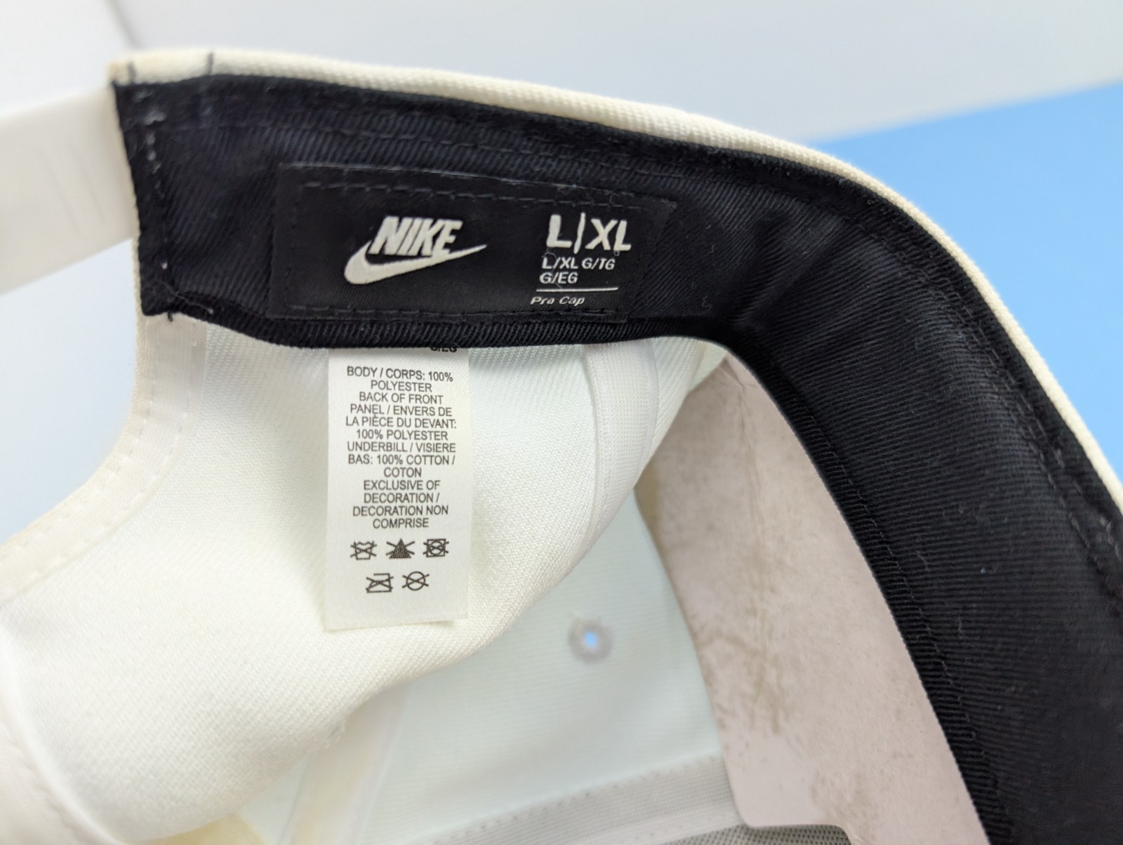 Nike Pro Cap White Black Swoosh Flat Bill Snapback Hat FV5522-100 L/XL