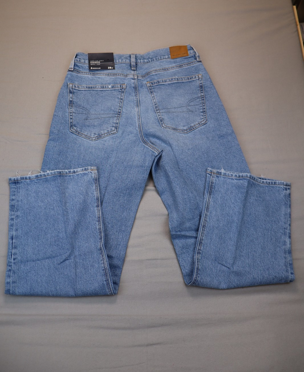 NEW American Eagle Strigid High Rise Stovepipe Women’s Blue Straight Jeans 6