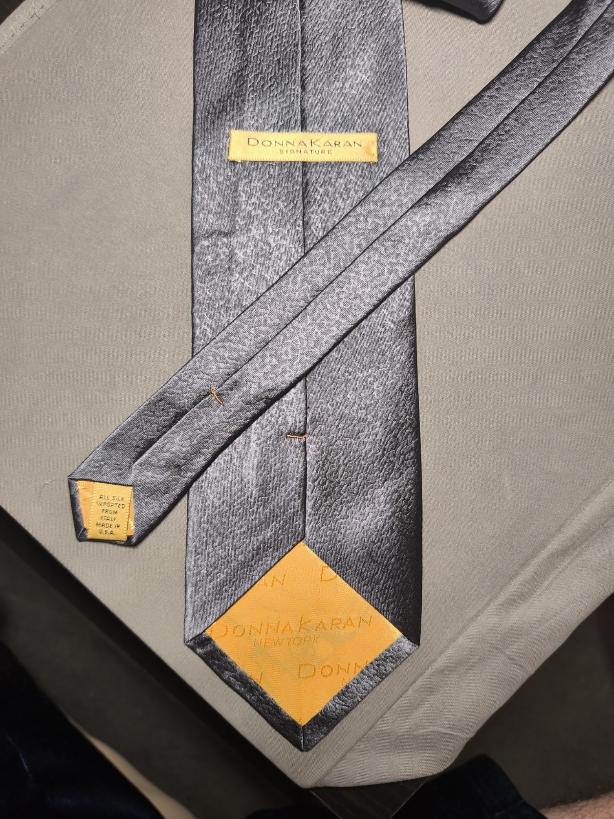 Women’s Karan NY – Solid Color Grey Silk Leather Effect Tie Made In USA
