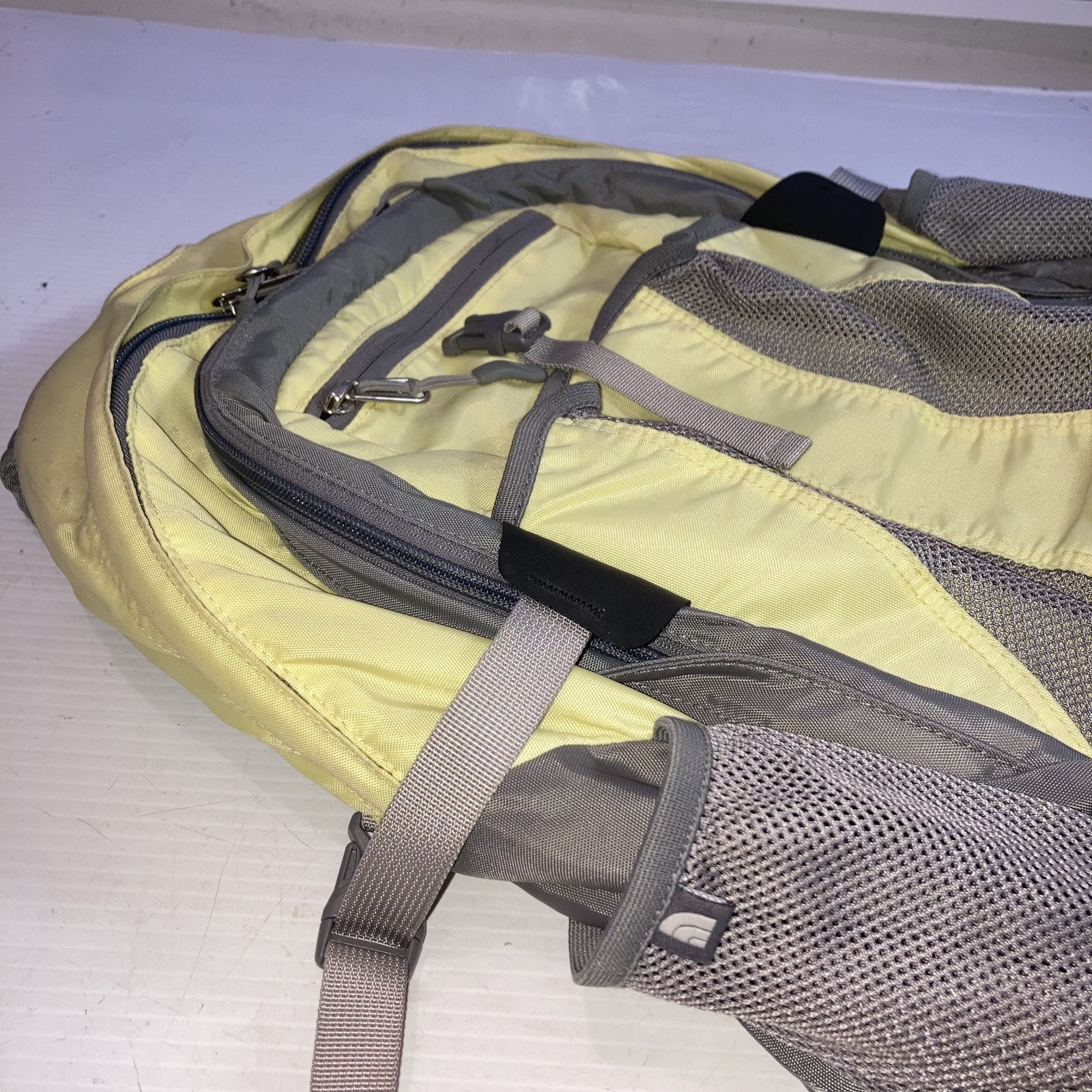 The North Face Recon Backpack Yellow Grey One Size 17″